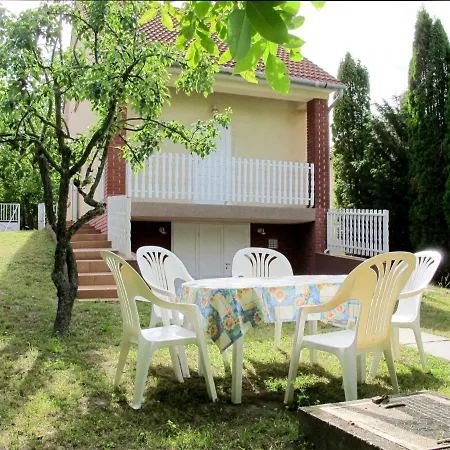 Holiday home Holiday Bihari